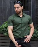 پیراهن آستین کوتاه مردانه تک رنگ با تنخوری و کیفیتی بسیار عالی